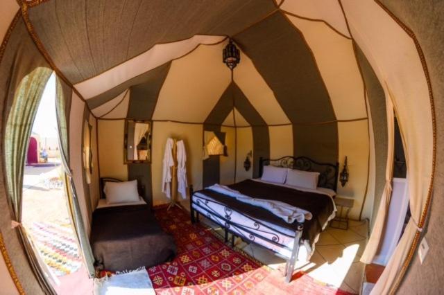 Отель Asama Luxury Camp Мерзуга Экстерьер фото