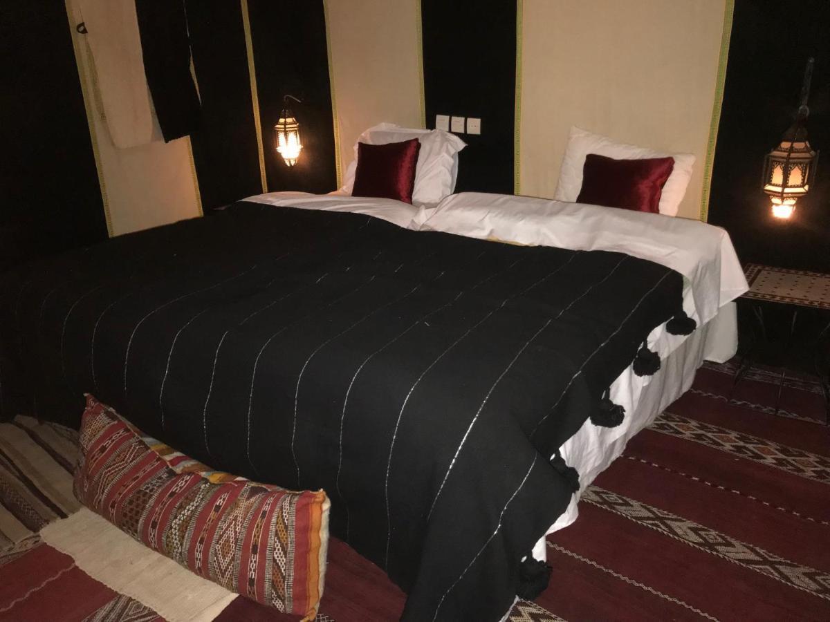 Отель Asama Luxury Camp Мерзуга Экстерьер фото